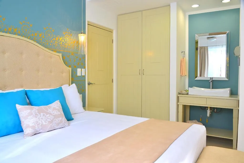****  Unic Design Hotel & Restaurant- 5Th Avenue (Adults Only) Playa del Carmen Mexico